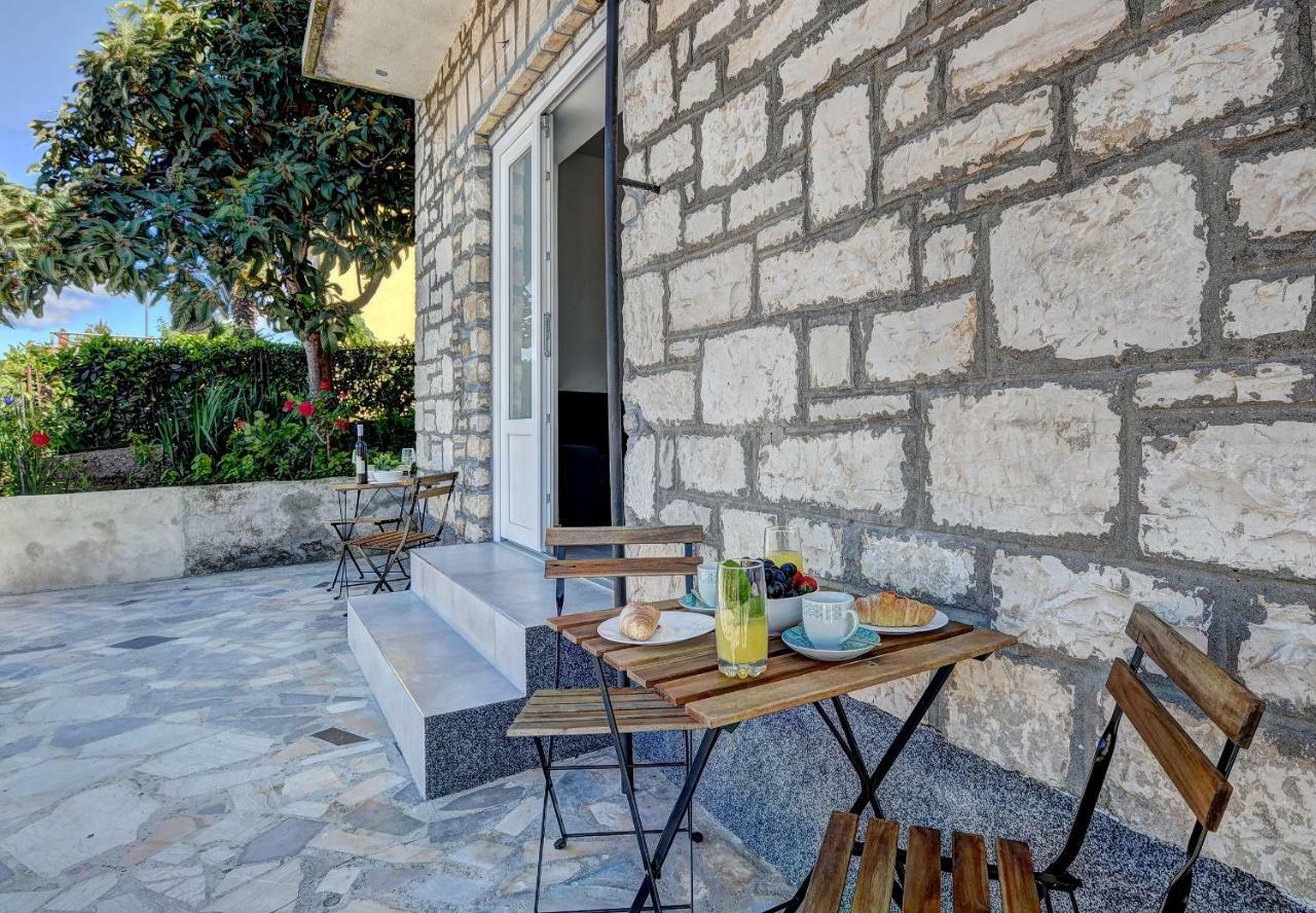 Apartman D Pula Luaran gambar